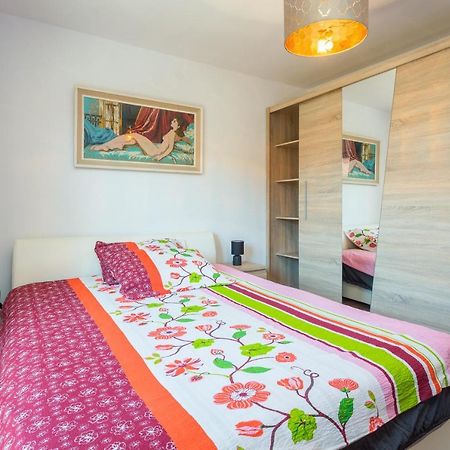 Sunny Apartment Ili Near Amfiteatar PUY Eksteriør bilde