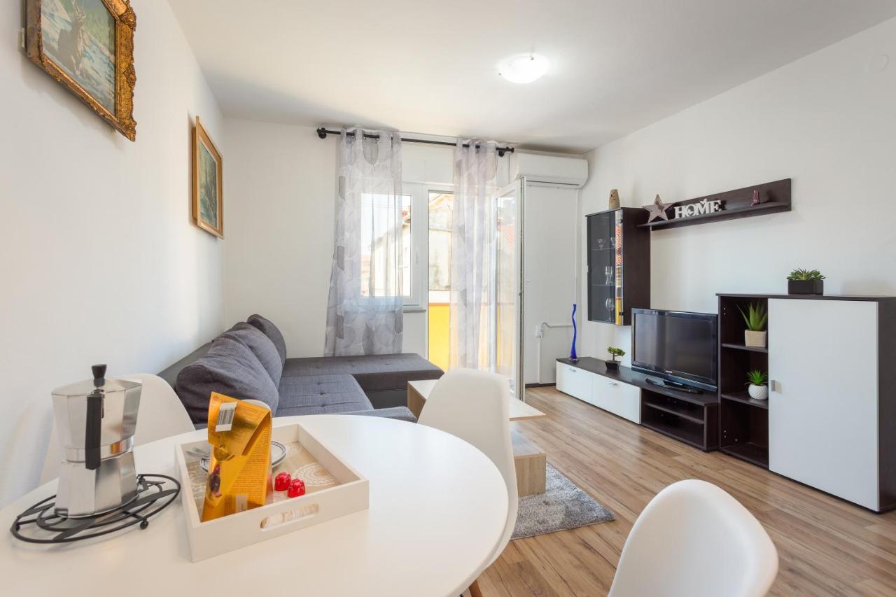 Sunny Apartment Ili Near Amfiteatar PUY Eksteriør bilde