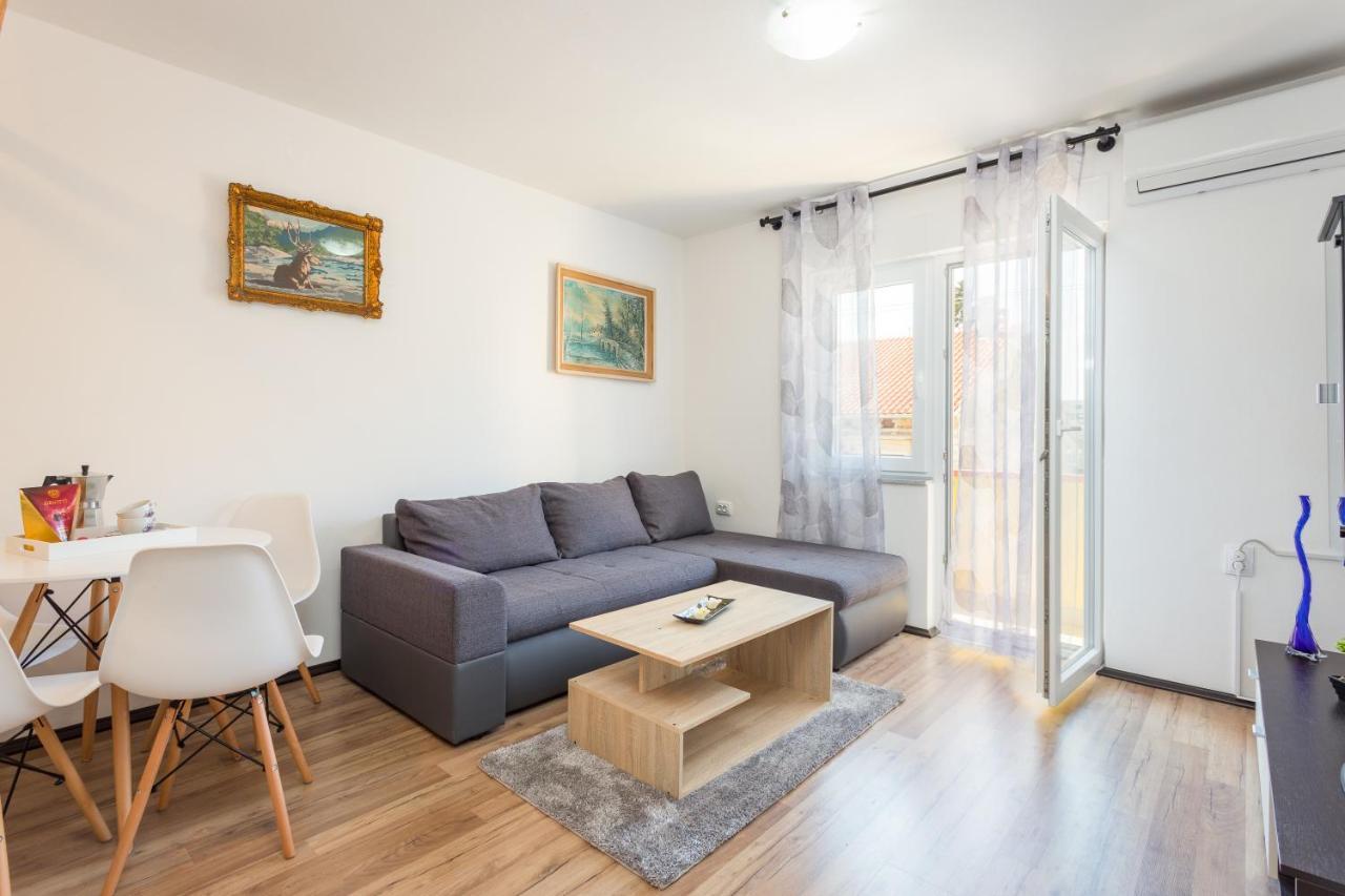 Sunny Apartment Ili Near Amfiteatar PUY Eksteriør bilde