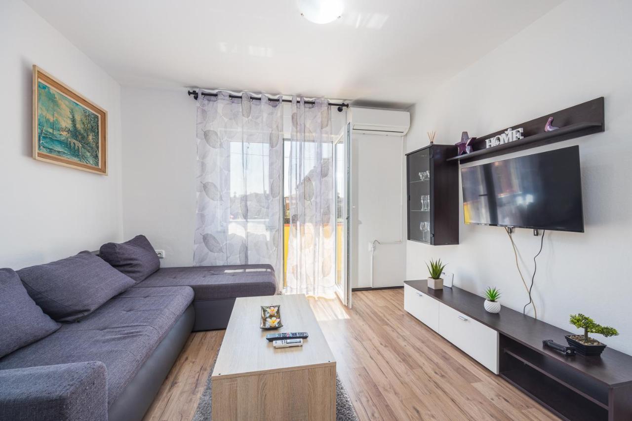 Sunny Apartment Ili Near Amfiteatar PUY Eksteriør bilde